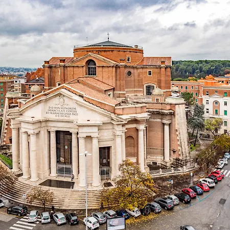 Radisson Blu Ghr 4*