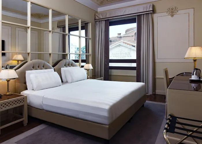 Radisson Blu Ghr Отель