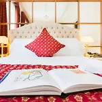 Radisson Blu Ghr 4*