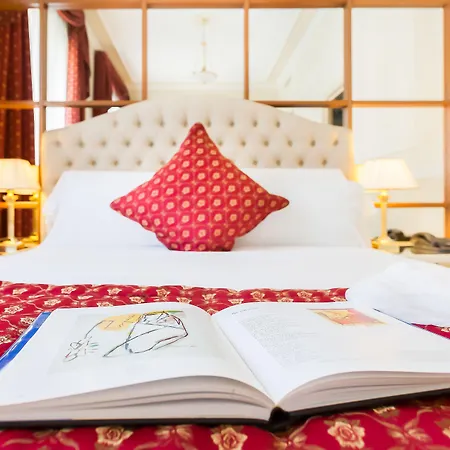 Radisson Blu Ghr 4*