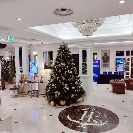 Radisson Blu Ghr 4*