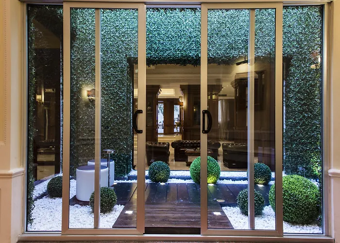 Отель Radisson Blu Ghr Рим