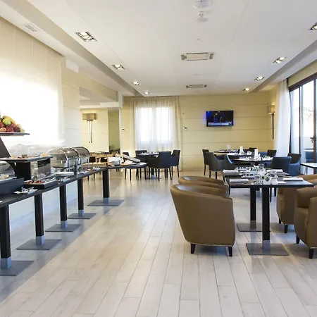 Radisson Blu Ghr Hotel 4*