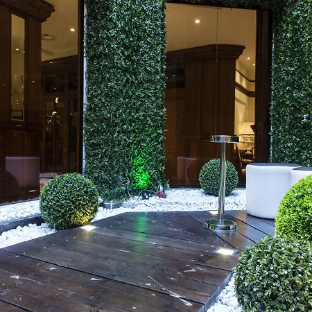 Отель Radisson Blu Ghr 4*