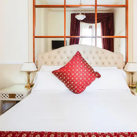 Radisson Blu Ghr 4*